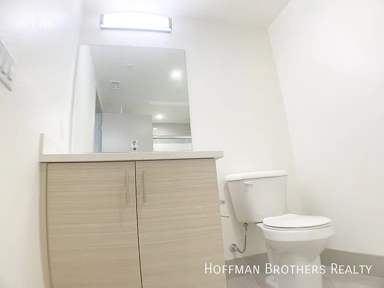 1037 S Hobart Blvd #301 — Photo 6