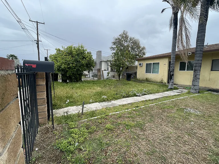 820 E C St — Photo 5