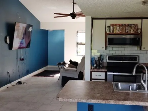 9011 Hilolo Ln, Venice, FL 34293