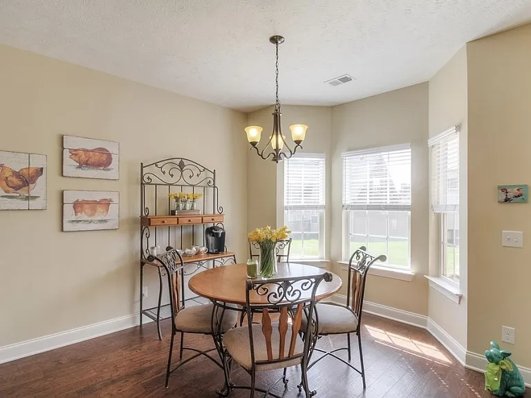7913 Kirkfield Dr — Photo 20