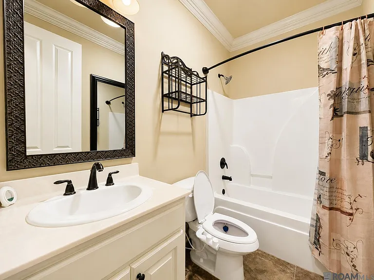 9430 Magnolia Crossing Dr — Photo 23