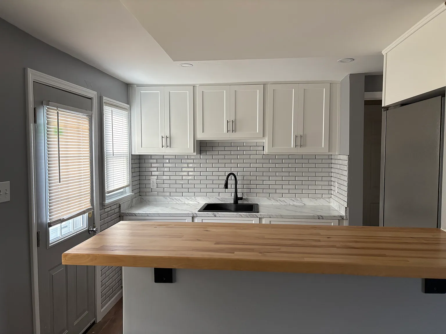 2 bed, 1000 sqft, $1,450 — Photo 3