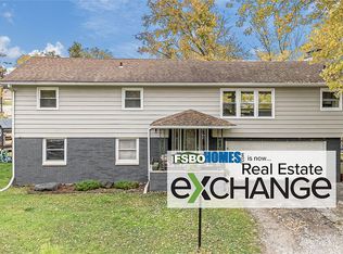 18225 249th Ave, Pleasant Valley, IA 52767