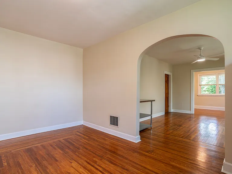 2956 Harrison Ave #3 — Photo 6