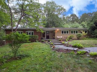 22 Metacomet Rd, Farmington, CT 06032