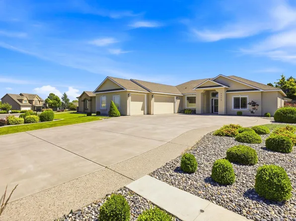 4305 Norma Loop, West Richland, WA 99353