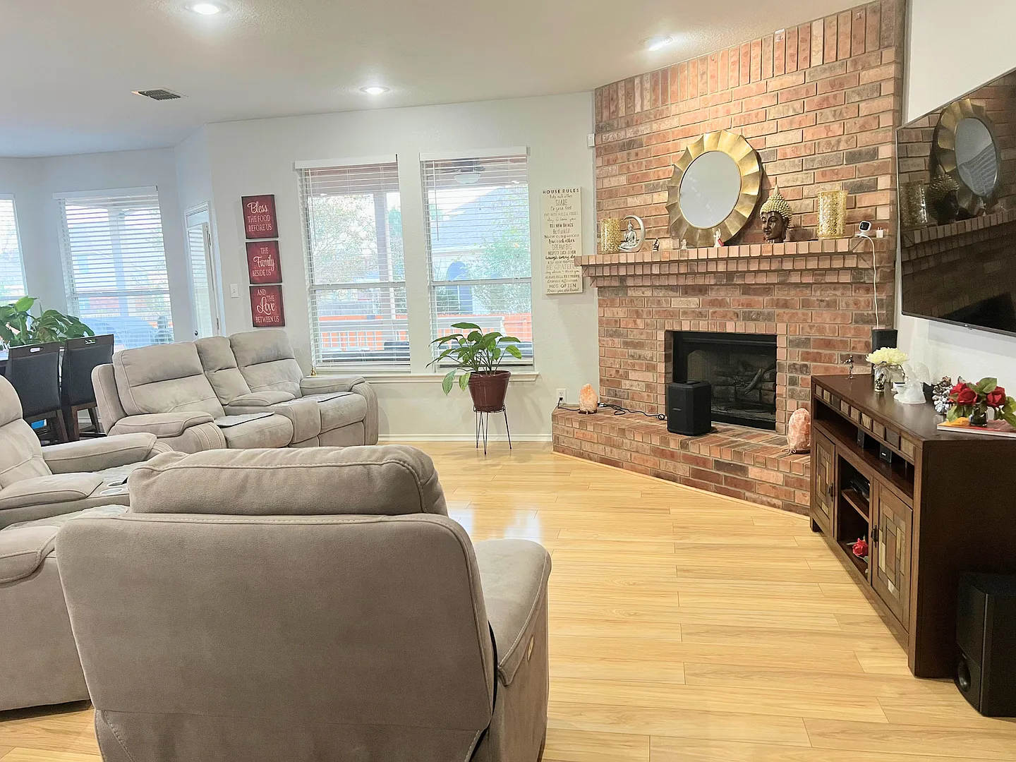 Move-In Special. off the first full month's rent with a 12-month lease — Photo 3