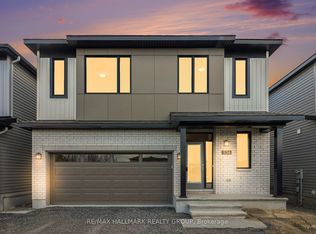 526 Reflection St, Ottawa, ON K1W 0S8