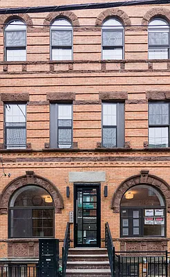 Rented by Nooklyn NYC LLC | media 35