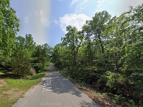 3rd image of 1307 W Ridge Cir #237