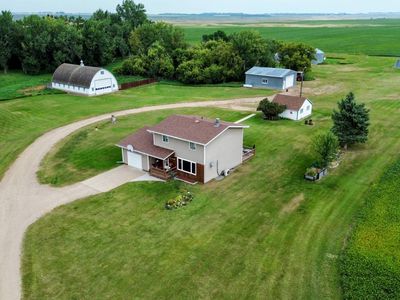 4613 32nd St NE, Maddock, ND, 58348