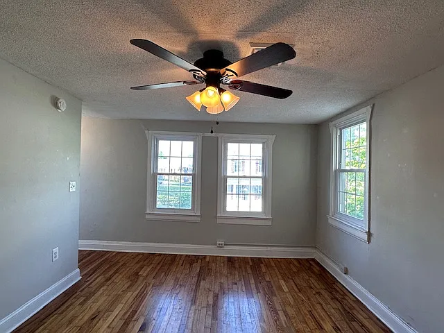 161 W Main St — Photo 22
