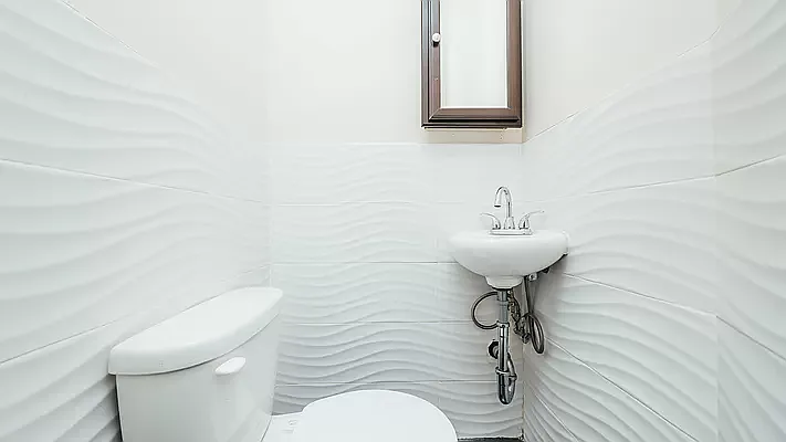 Rented by Friedman Mayer, LREB | media 15