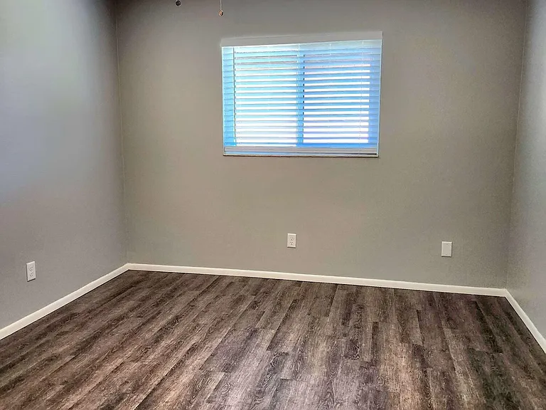 1710 University Ln #408 — Photo 11