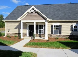 208 Hawks Nest Cir, Clemmons, NC 27012