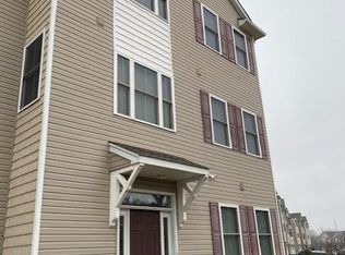 247 Saddlebrook Dr, Bensalem, PA 19020