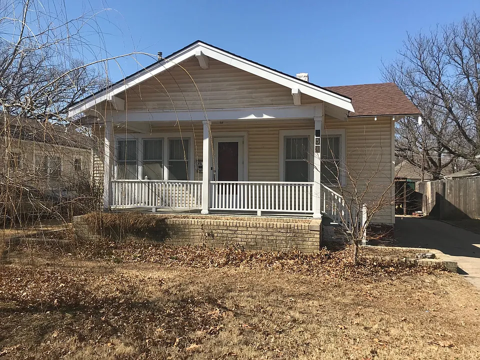 831 N Porter Ave