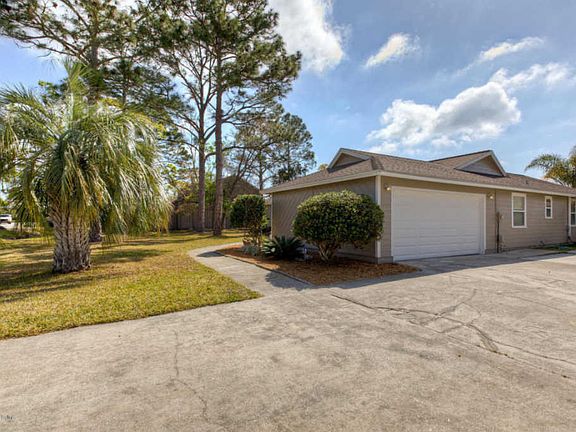 3rd image of 14074 Pine Island Dr