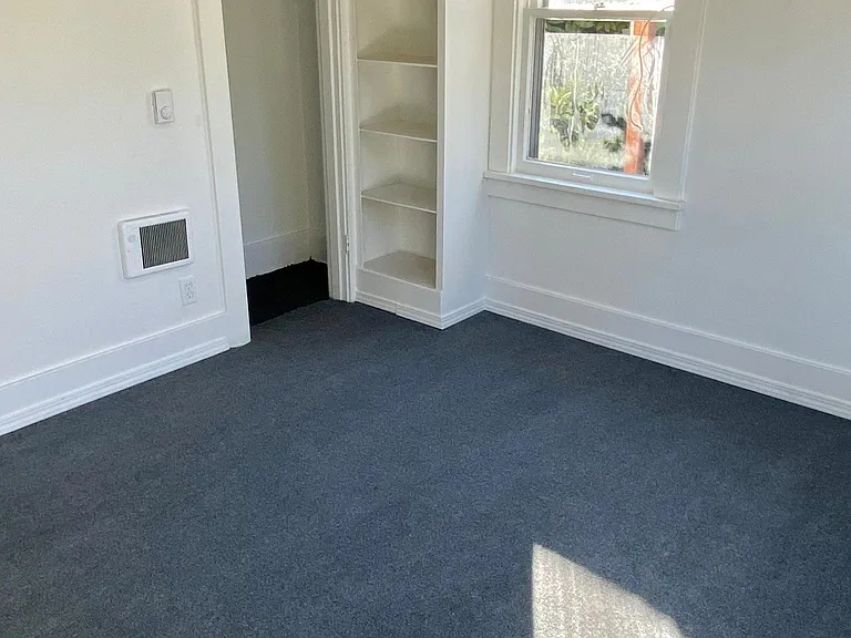 107 W Alder St — Photo 18