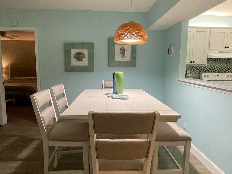 1210 SE Parkview Pl #E3 — Photo 4