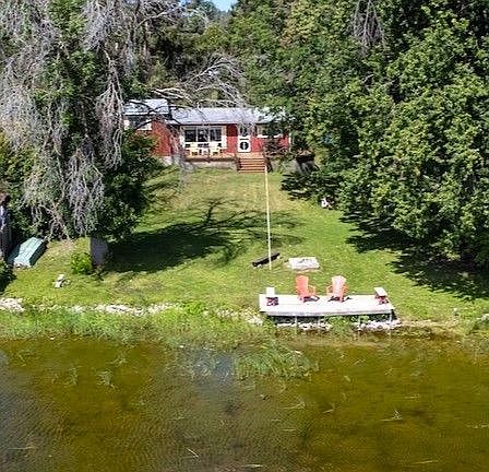 4th image of 35 Alpine St