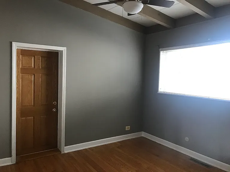 9132 New England Ave — Photo 3