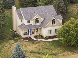8988 E Stoneyfield Dr, Dexter, MI