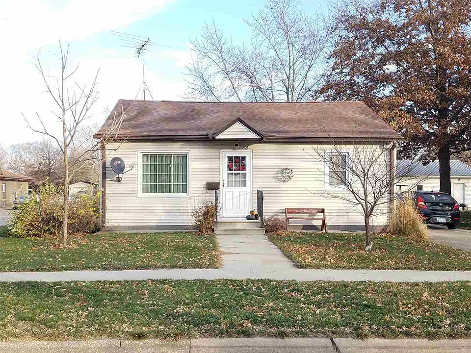 806 Pine St, La Porte City, IA 50651 Zillow