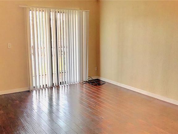 3rd image of 2201 Cascades Blvd Unit 208