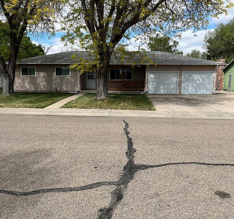 1st image of 17 Cornell Cir