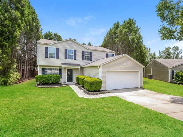 121 Hatters Ct, Easley, SC 29642