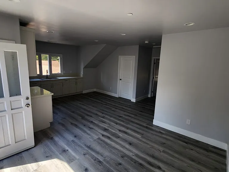 1075 N Los Robles Ave #202 — Photo 5