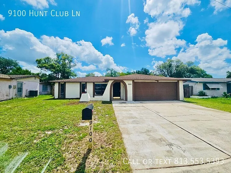 9100 Hunt Club Ln — Photo 3