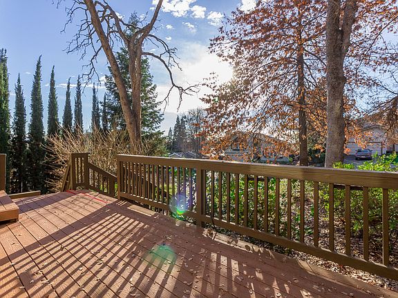 2nd image of 9345 Winding Oak Dr