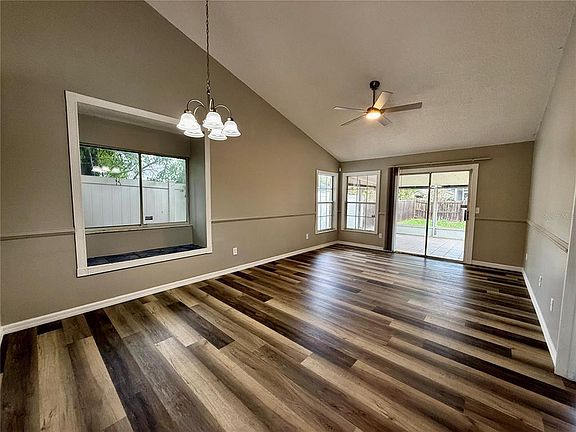 4th image of 6521 Garden Spring Ct