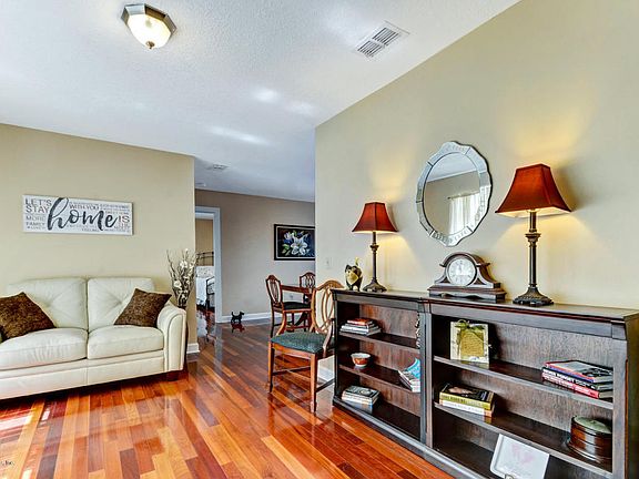4th image of 8570 Echoridge Ct