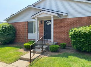 2128 Orchard Crest St, Shelby Township, MI 48317