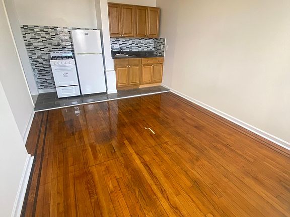 2nd image of 16418 43rd Ave #4D