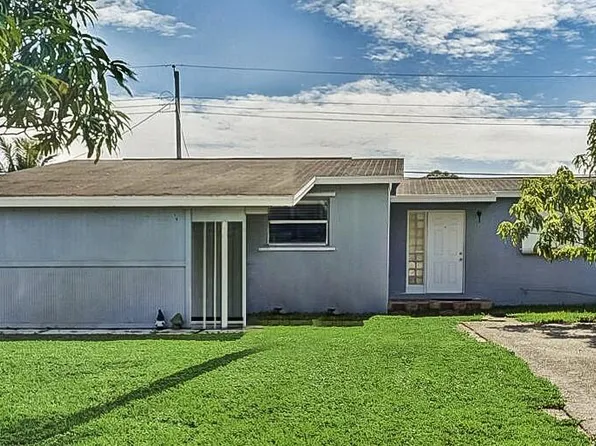 558 Caroline Avenue, West Palm Beach, FL 33413