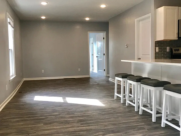 213 Gertrude St #2 — Photo 18