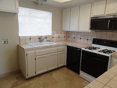 2nd image of 723 Vista Pacifica Cir