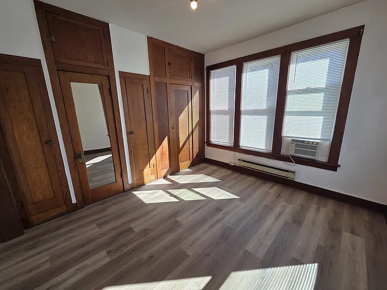 601 N Sampson St #2 — Photo 3
