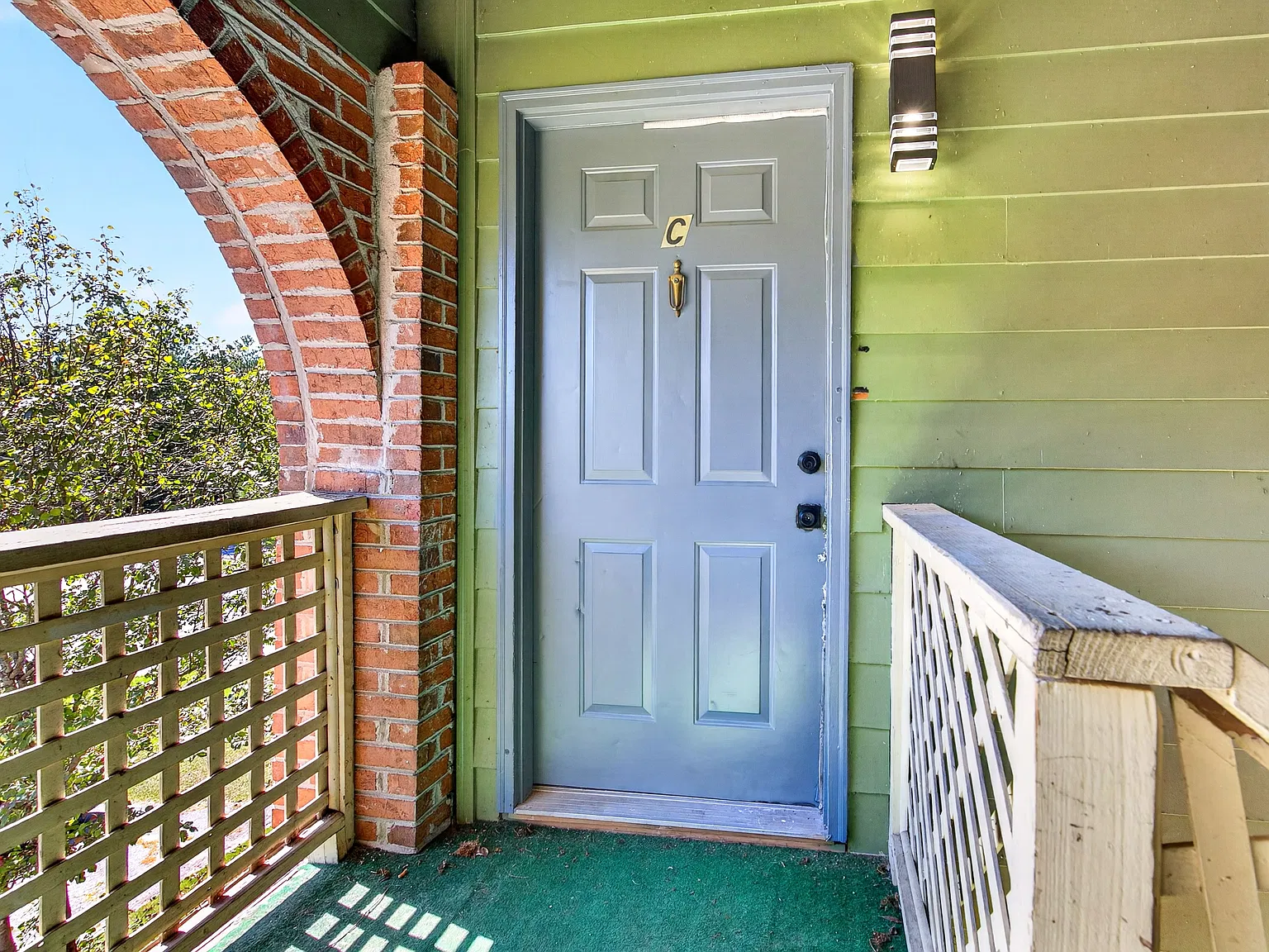 2 bed, 1100 sqft, $1,350 — Photo 3