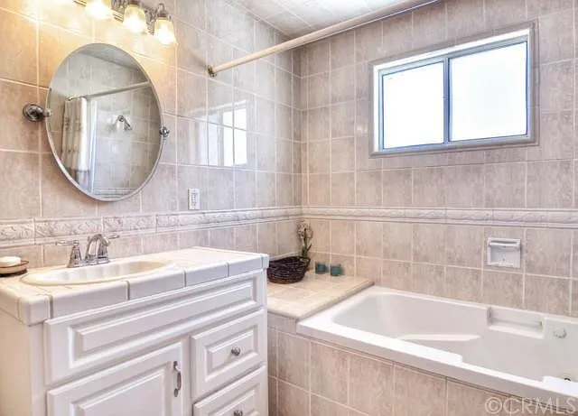331 E Bluebell Pl — Photo 24