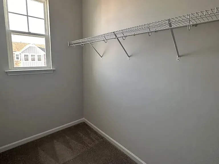 1007 Freeport Dr — Photo 11