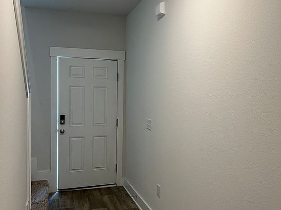 5th image of 1531 Farragut Way