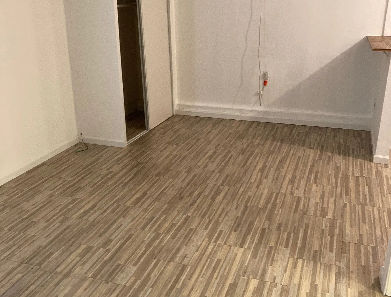 Studio, 400 sqft, $1,200 — Photo 2