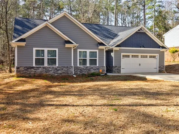 5328 Monticello Dr, Villa Rica, GA 30180