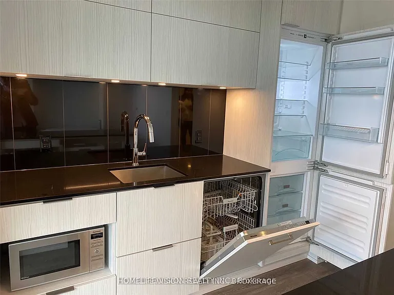 15 Lower Jarvis St #2111 — Photo 21