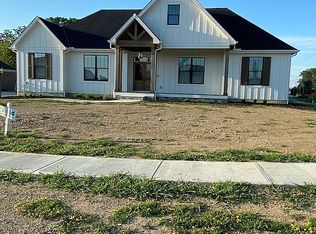891 Royal Oak Dr, Marysville, OH 43040